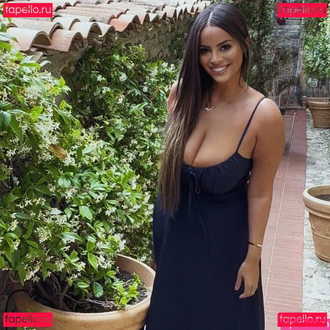 Carolina Barros Nude Onlyfans Photo 5
