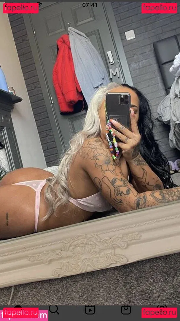 molly_p96 Onlyfans Photo Gallery 