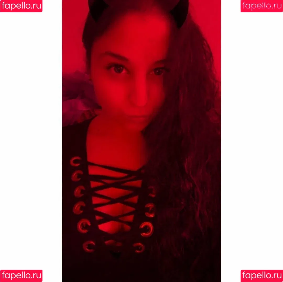 little__satan__lady Onlyfans Photo Gallery 