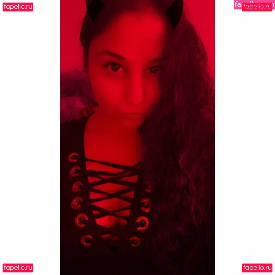 little__satan__lady Onlyfans Photo Gallery 