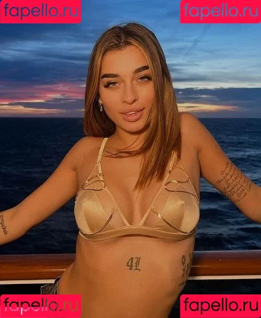 Sofia Crisafulli Onlyfans Photo Gallery 