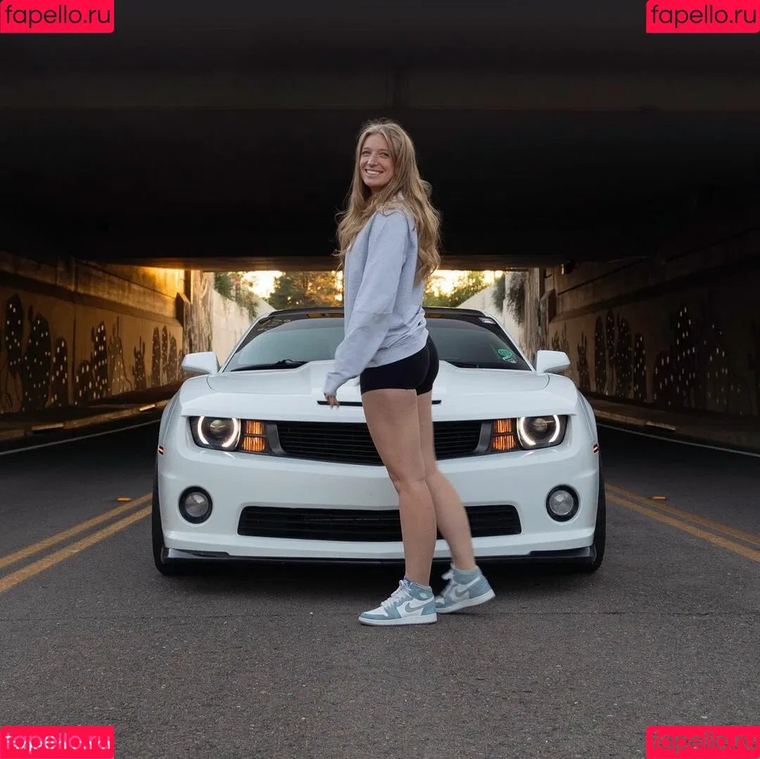 Kayla Rundle Onlyfans Photo Gallery 