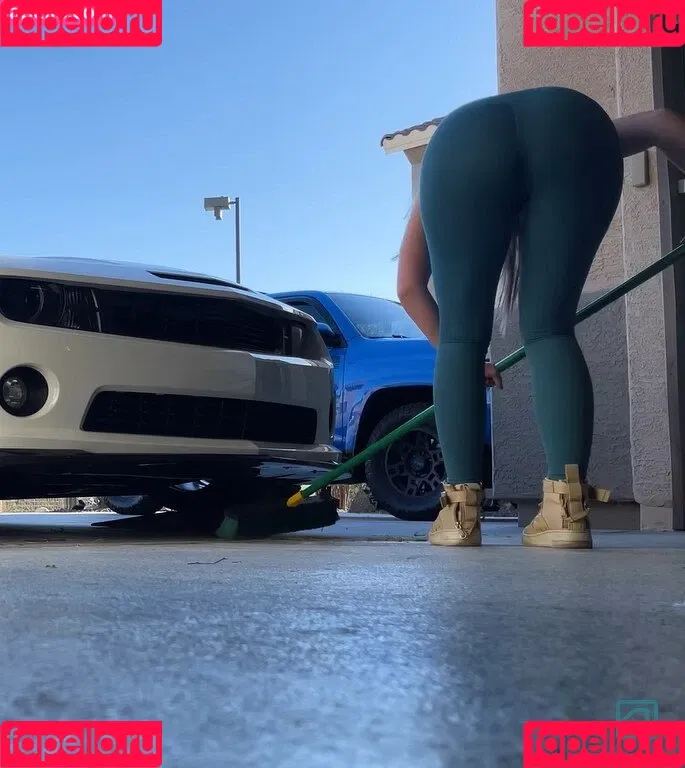 Kayla Rundle Onlyfans Photo Gallery 