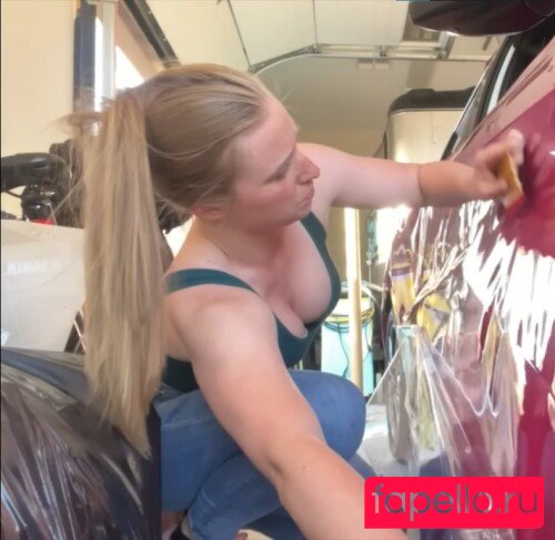 Kayla Rundle Onlyfans Photo Gallery 