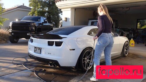 Kayla Rundle Onlyfans Photo Gallery 