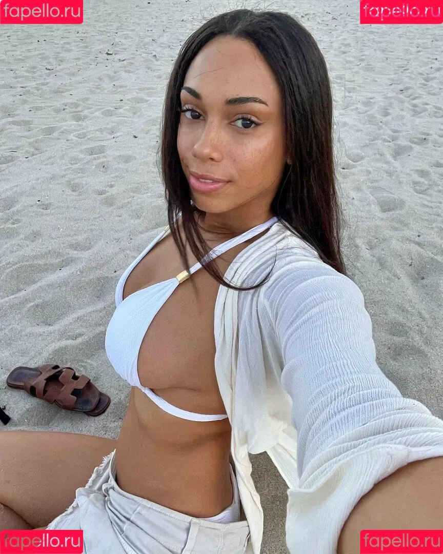 Jasmine Lotus Onlyfans Photo Gallery 