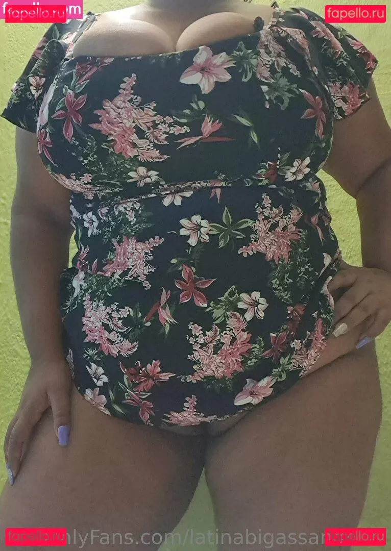 curvylatinakay Onlyfans Photo Gallery 