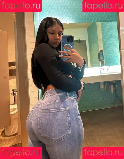 spicyserenaaa Onlyfans Photo Gallery 