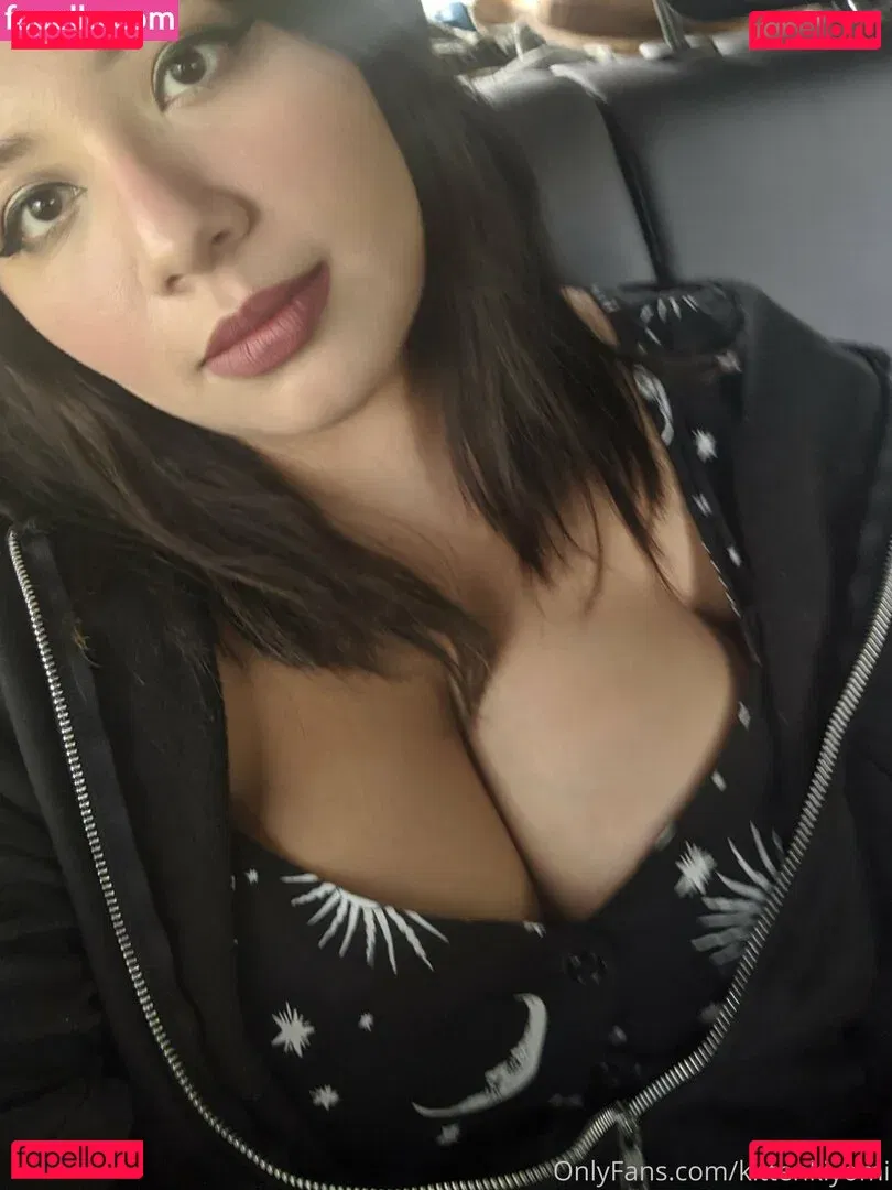 kittenkiyomi Onlyfans Photo Gallery 