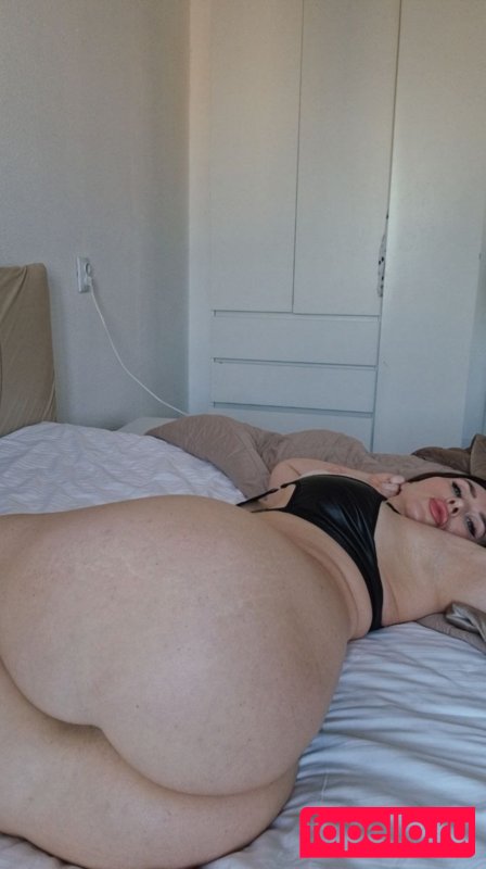 Miss Ciss Nude Onlyfans Photo 21