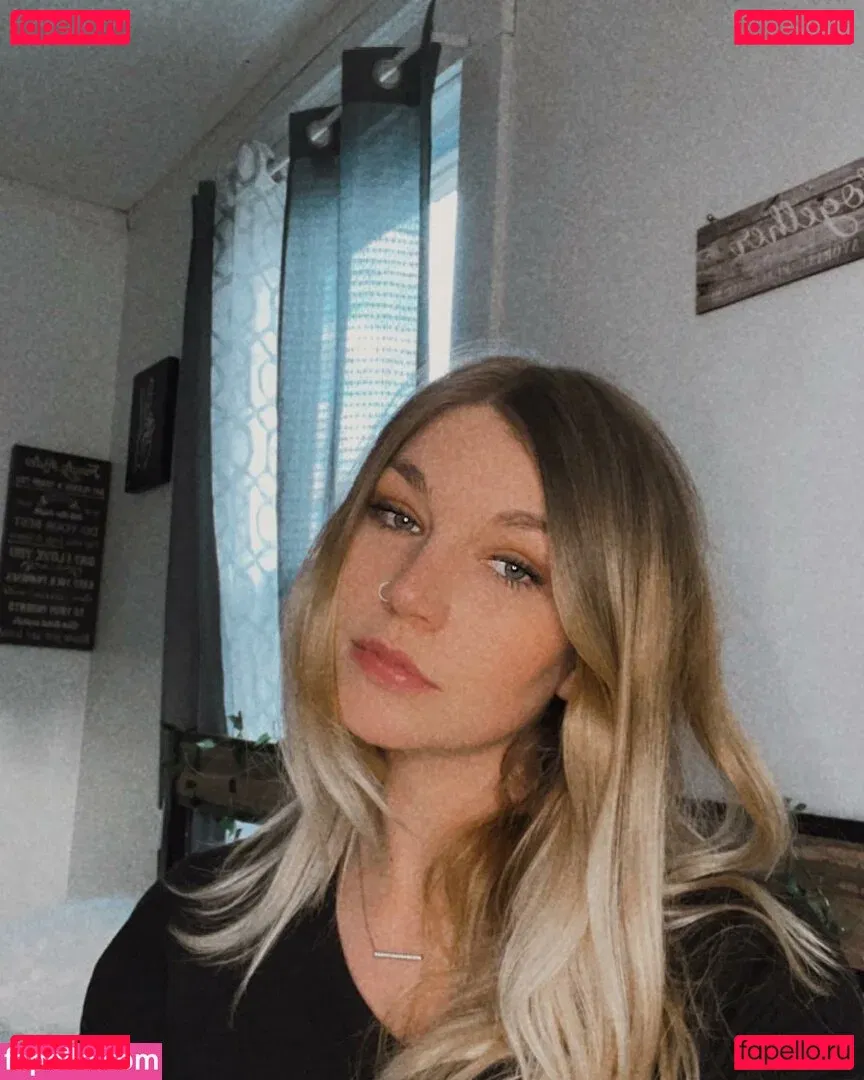 savannahlewis Onlyfans Photo Gallery 