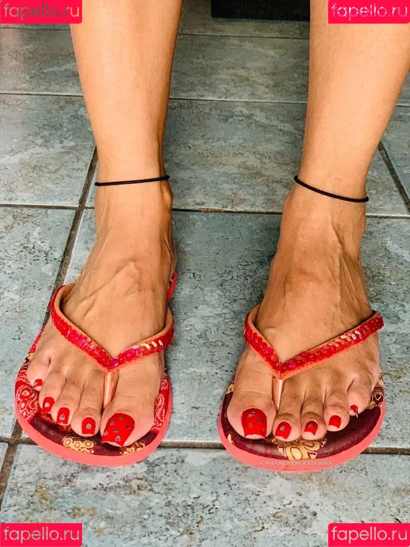 pujaprettyfeet Onlyfans Photo Gallery 