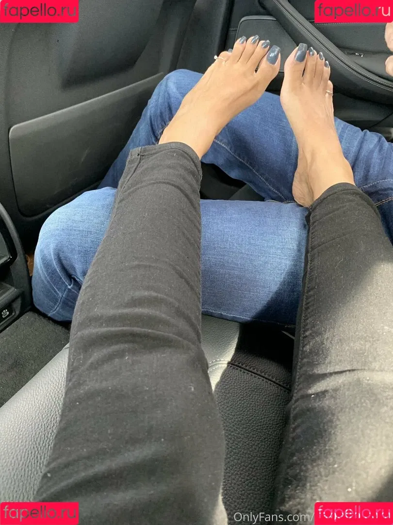 pujaprettyfeet Onlyfans Photo Gallery 
