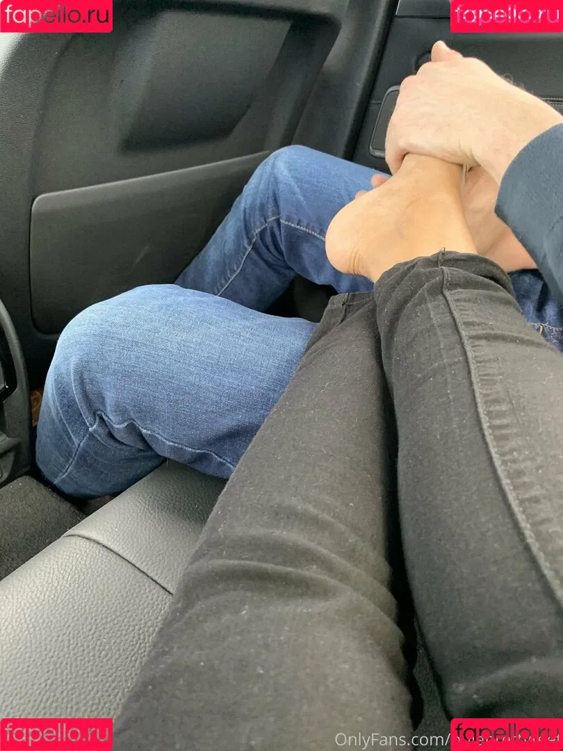 pujaprettyfeet Onlyfans Photo Gallery 
