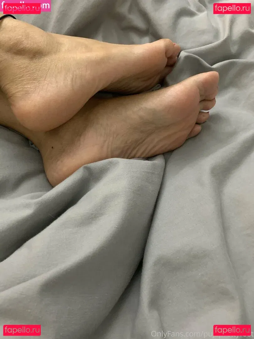 pujaprettyfeet Onlyfans Photo Gallery 