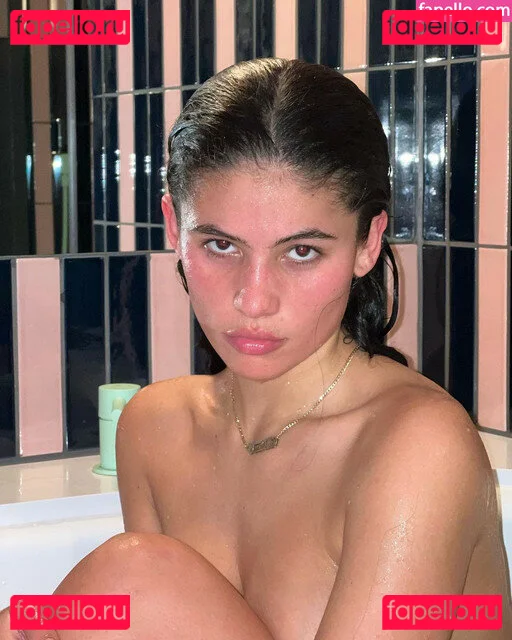 Isabella Carr Onlyfans Photo Gallery 