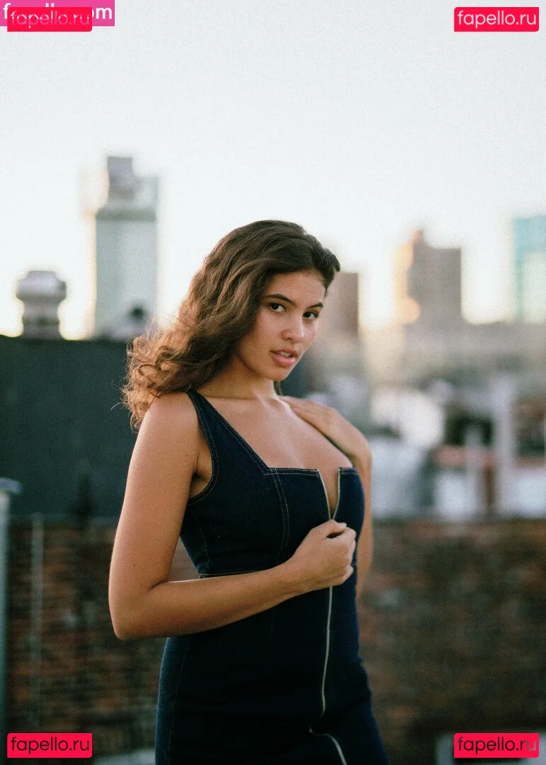 Isabella Carr Onlyfans Photo Gallery 