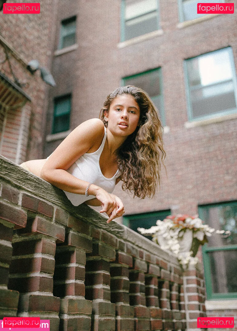 Isabella Carr Onlyfans Photo Gallery 