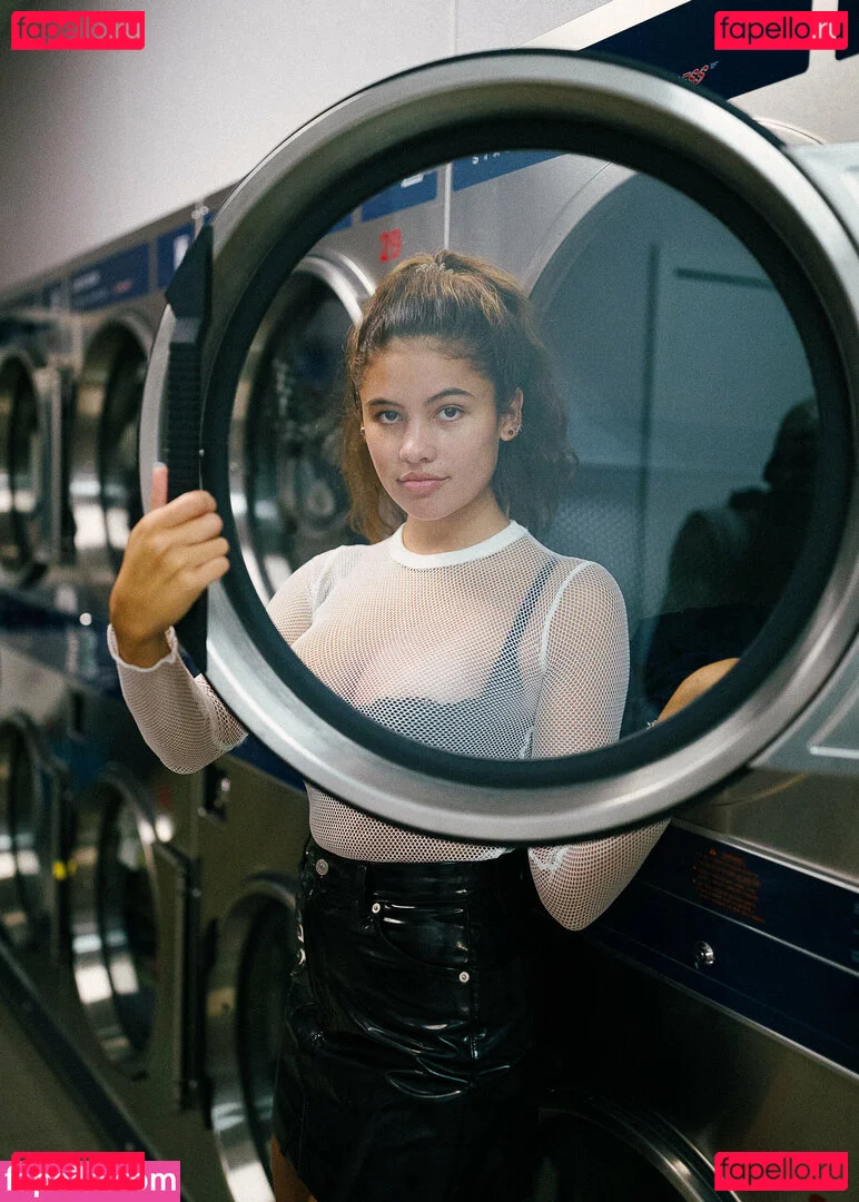 Isabella Carr Onlyfans Photo Gallery 