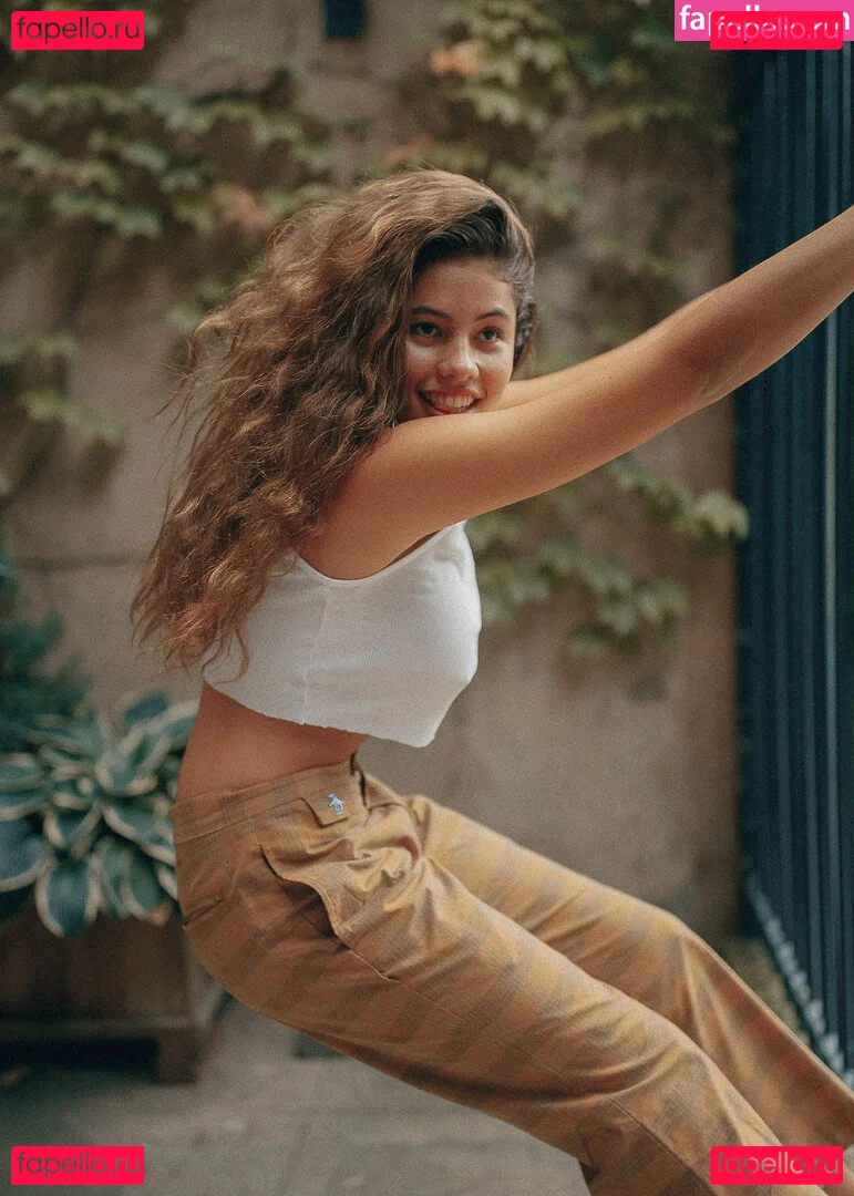 Isabella Carr Onlyfans Photo Gallery 