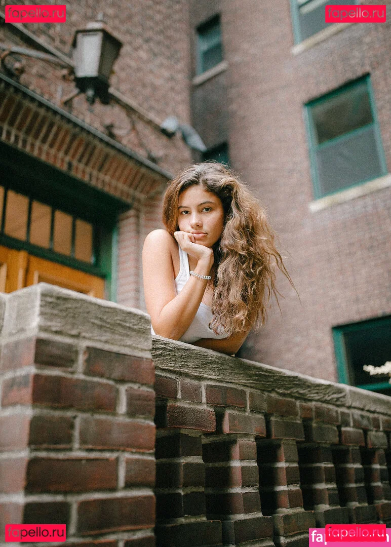 Isabella Carr Onlyfans Photo Gallery 