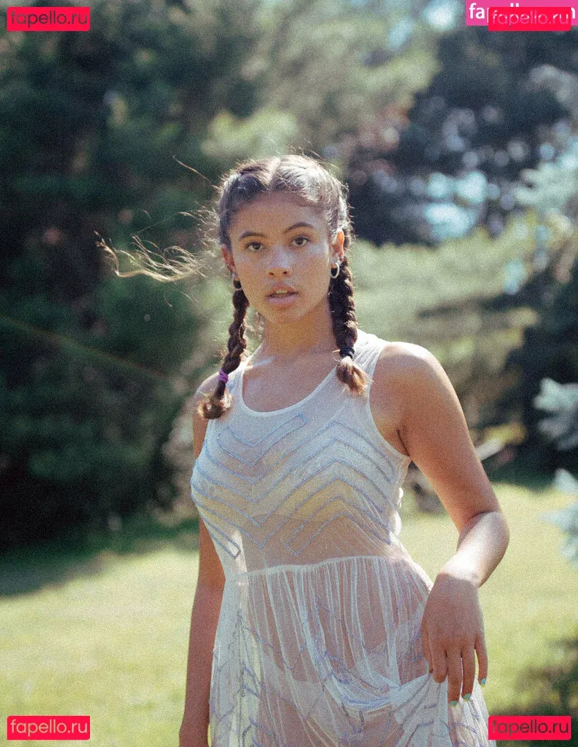 Isabella Carr Onlyfans Photo Gallery 