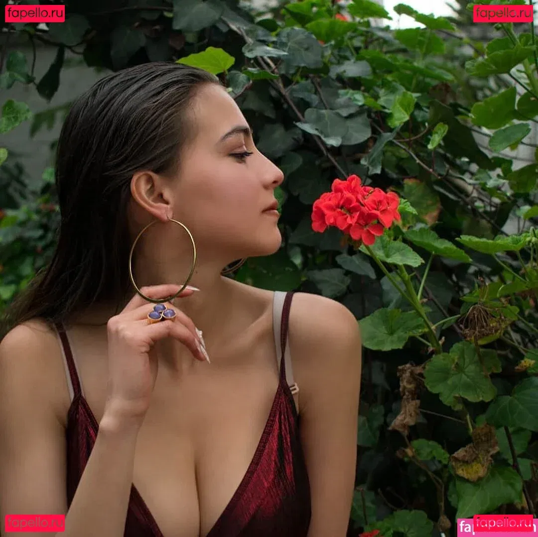 Daniela Derly Onlyfans Photo Gallery 