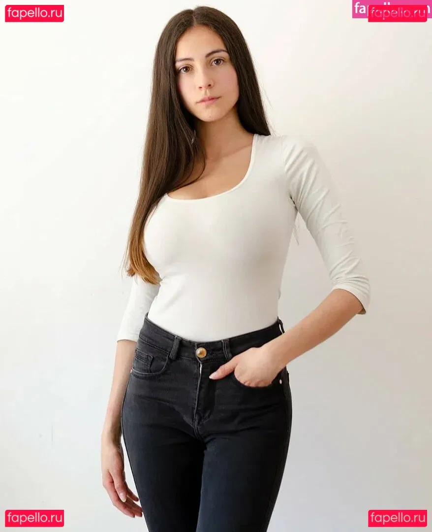 Daniela Derly Onlyfans Photo Gallery 