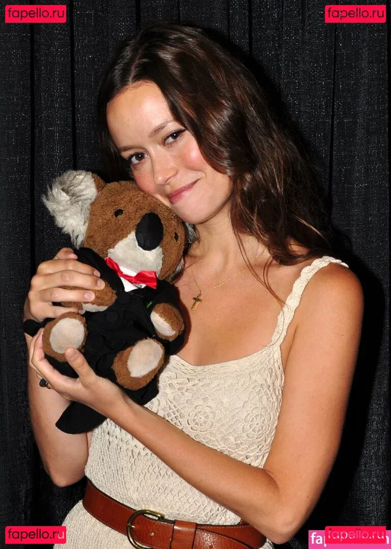 Summer Glau Onlyfans Photo Gallery 