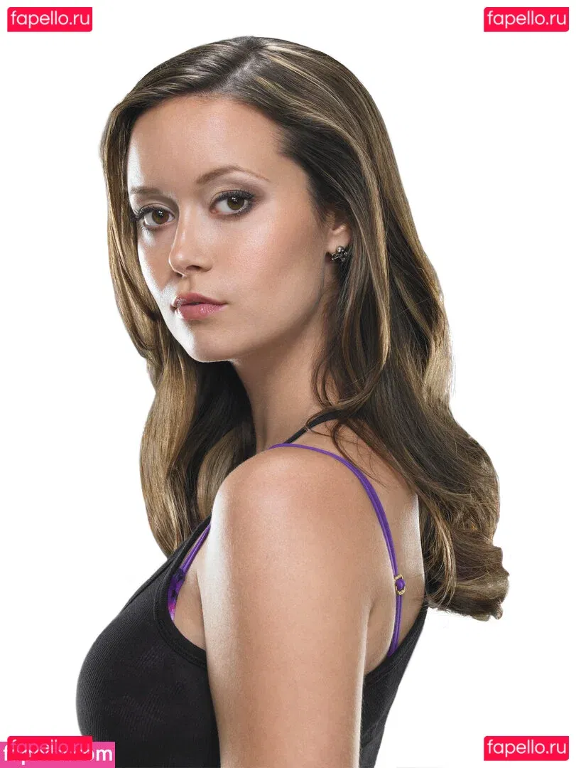 Summer Glau Onlyfans Photo Gallery 