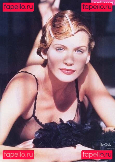 Natasha Henstridge Onlyfans Photo Gallery 