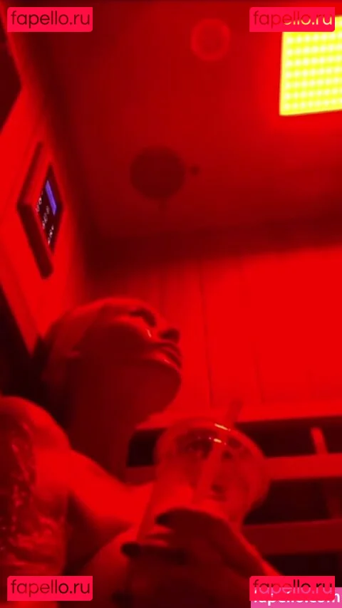 Natasha Henstridge Onlyfans Photo Gallery 