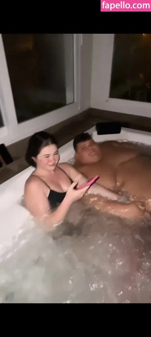 Nicolle Caroline Onlyfans Photo Gallery 