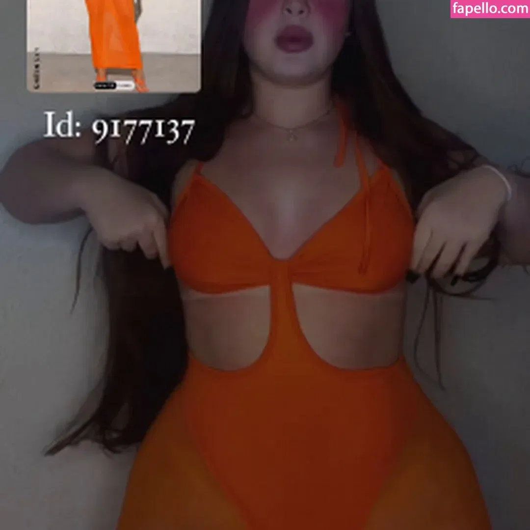 Nicolle Caroline Onlyfans Photo Gallery 