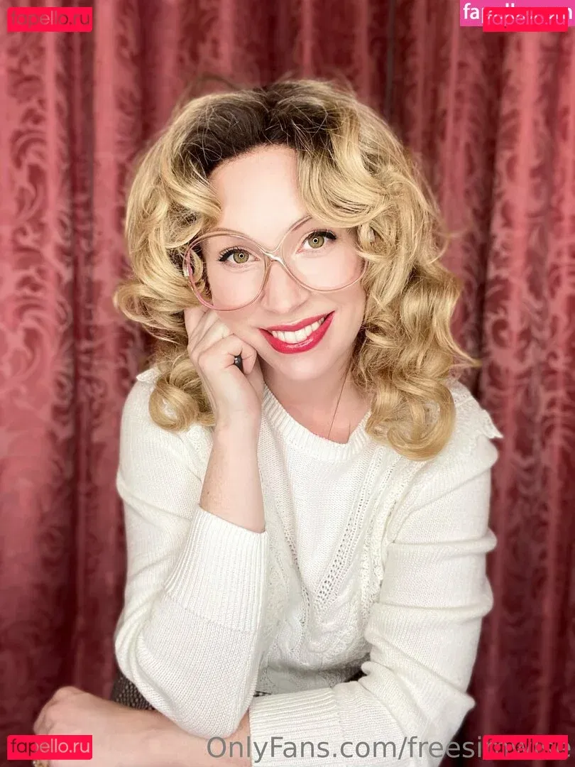 freesimwise Onlyfans Photo Gallery 