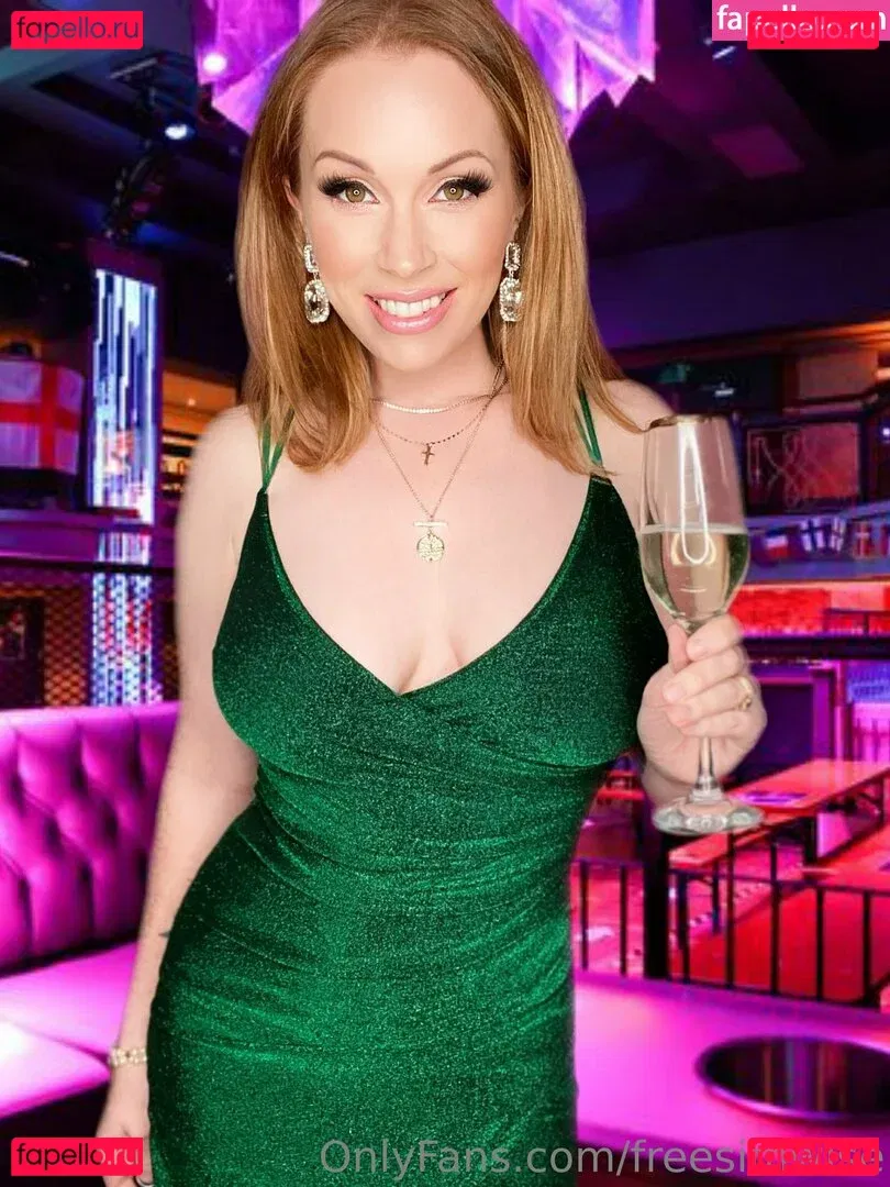 freesimwise Onlyfans Photo Gallery 