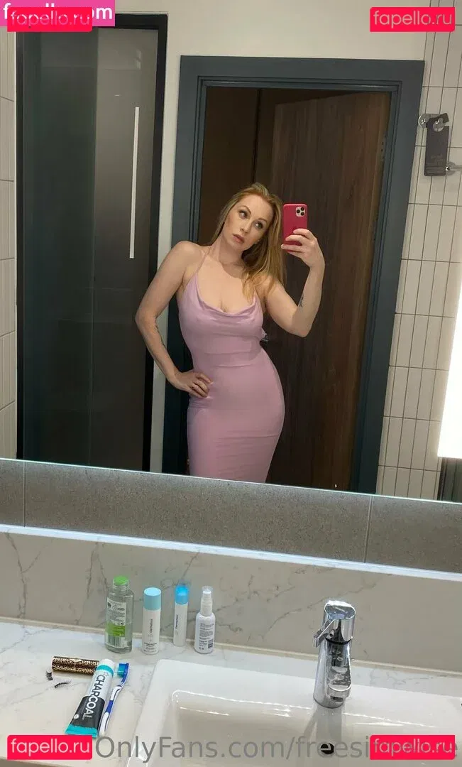 freesimwise Onlyfans Photo Gallery 