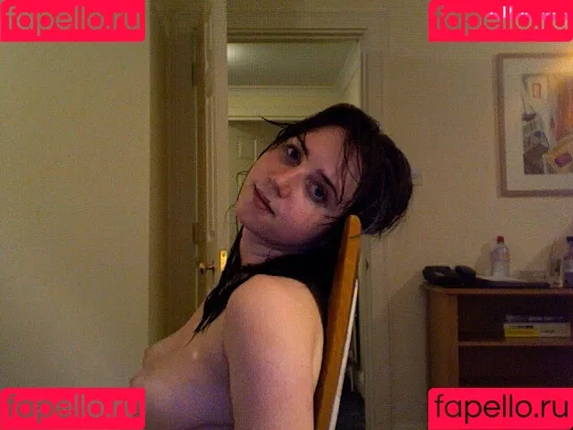 Zoe Kazan Onlyfans Photo Gallery 