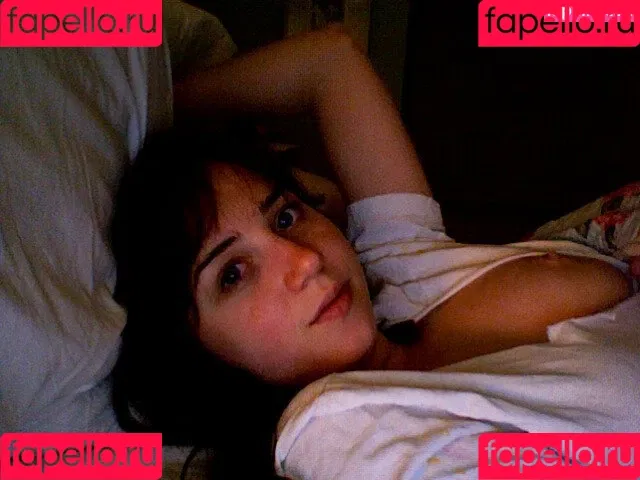 Zoe Kazan Onlyfans Photo Gallery 