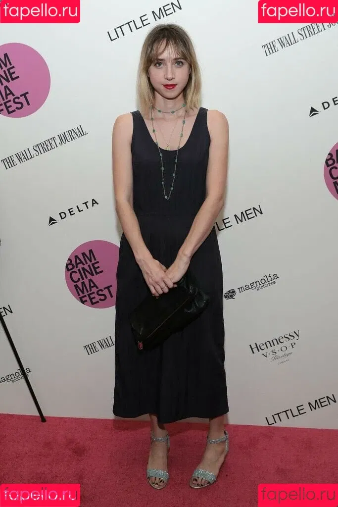Zoe Kazan Onlyfans Photo Gallery 