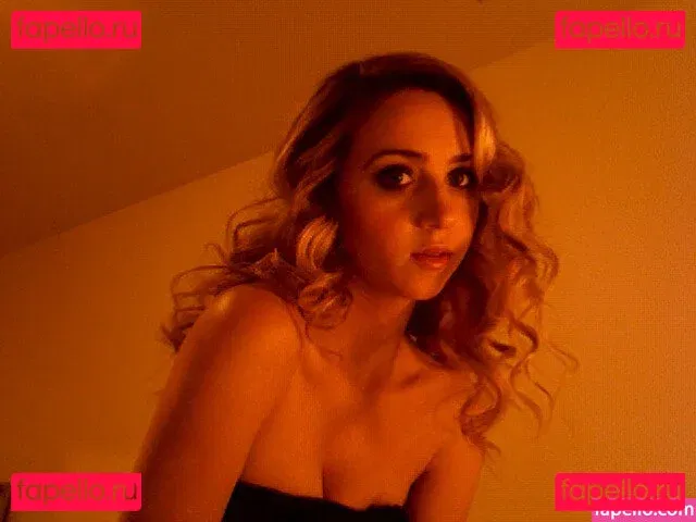 Zoe Kazan Onlyfans Photo Gallery 