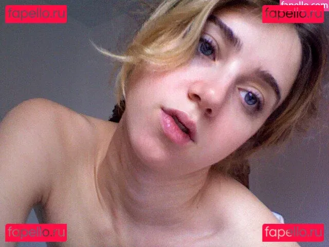 Zoe Kazan Onlyfans Photo Gallery 