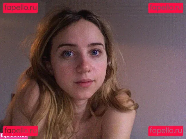 Zoe Kazan Onlyfans Photo Gallery 