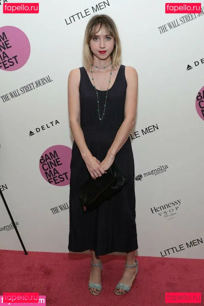 Zoe Kazan Onlyfans Photo Gallery 