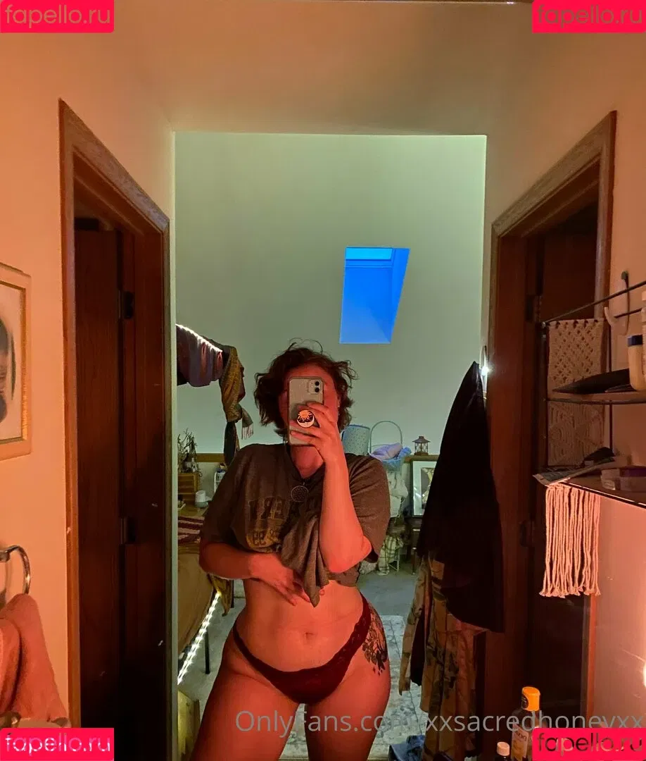 xxsacredhoneyxx Onlyfans Photo Gallery 