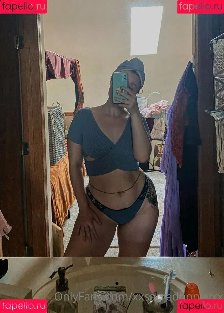 xxsacredhoneyxx Onlyfans Photo Gallery 