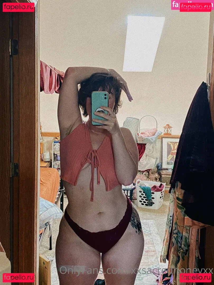 xxsacredhoneyxx Onlyfans Photo Gallery 