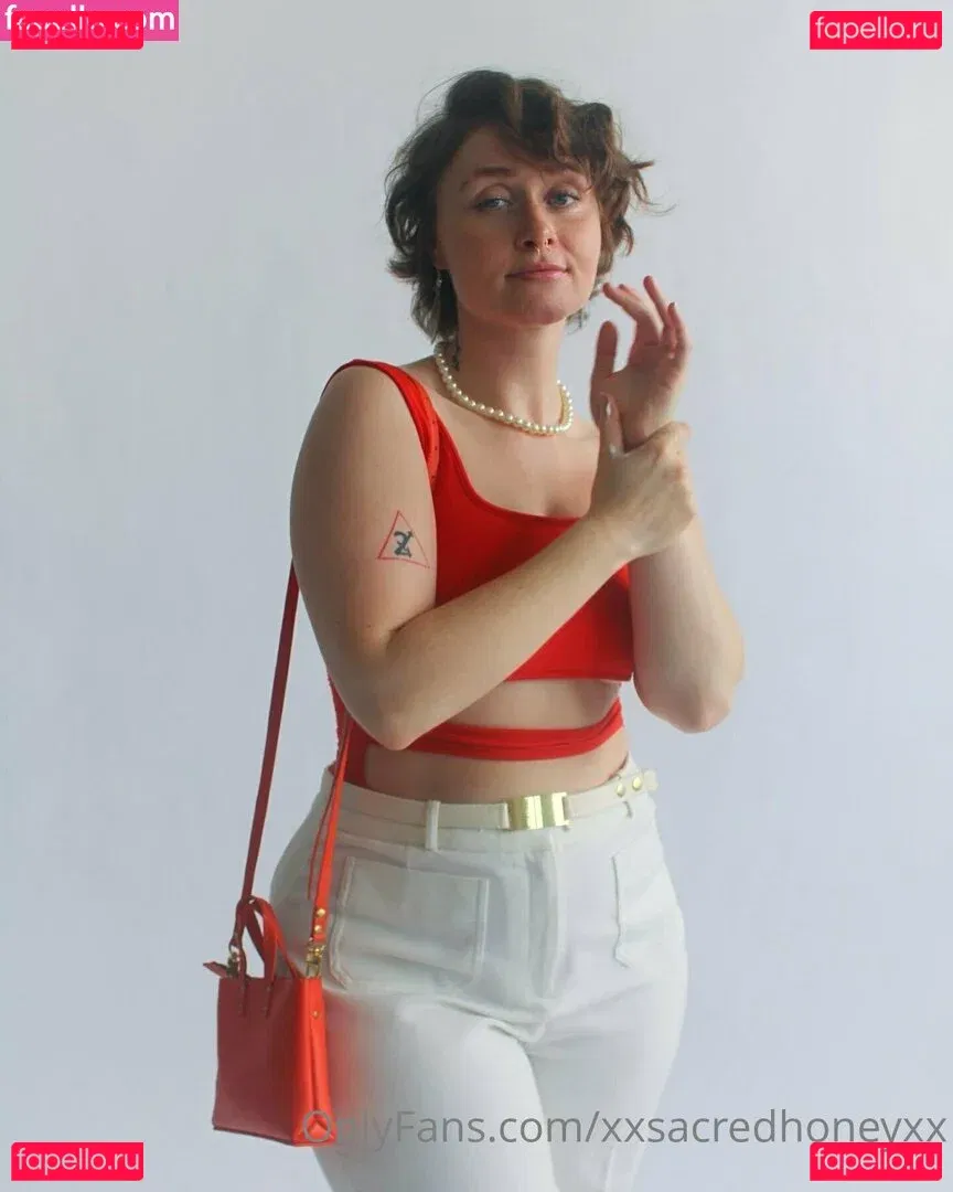 xxsacredhoneyxx Onlyfans Photo Gallery 