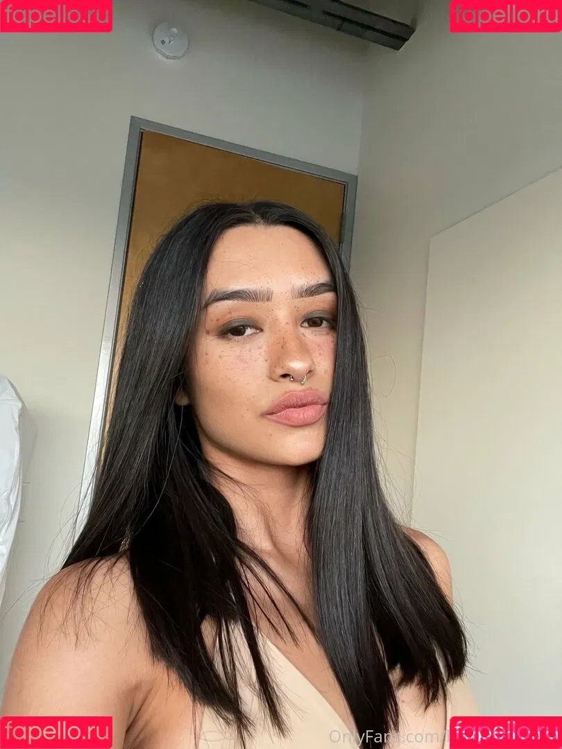 bootsthefeline Onlyfans Photo Gallery 