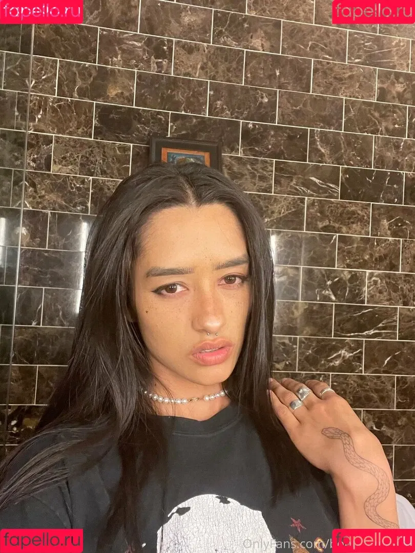 bootsthefeline Onlyfans Photo Gallery 
